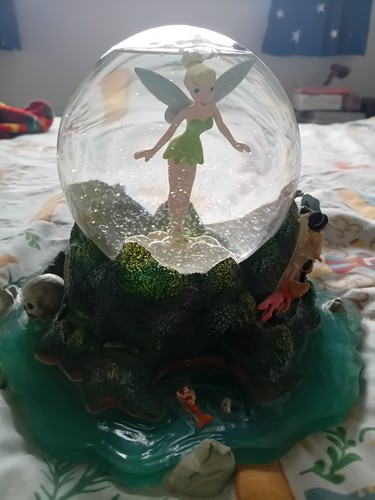 Snowglobe disney peter pan - snowglobe,