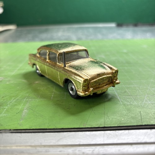 Dinky 165 humber hawk - humber, gold