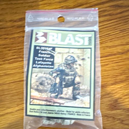 Blast french soldier task - french,