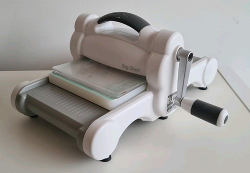 Sizzix big shot die cut - sizzix,