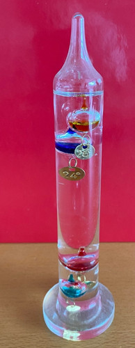 18cms tall free standing - tall,