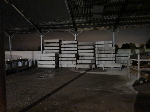 Concrete reinforced - concrete, (slotted)