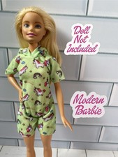 Barbie Skipper Doll Green