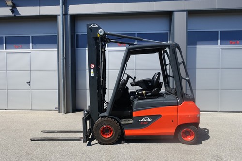 Linde e30 electric forklift - electric,