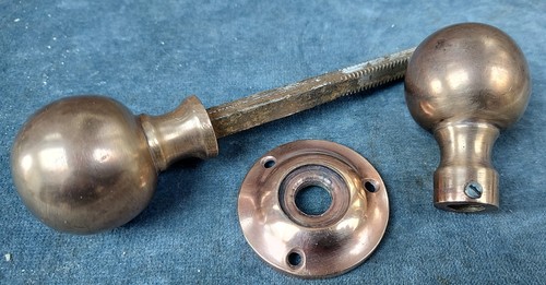 Pair round ball old - pair,