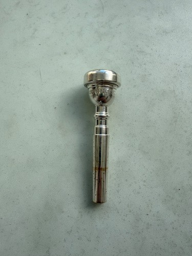 Vincent bach corp trumpet - 5c,