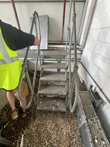 Galvanised steel straight - galvanised,