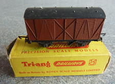 Vintage Triang TT Brown Fruit Van T79 ** EXCELLENT CONDITION (REPAINTED ROOF) **