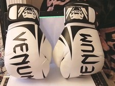 VENUM Boxing Gloves 10oz