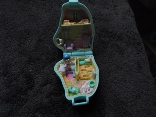Polly pocket - pocket,