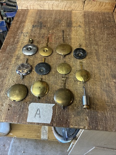 Collection mantle clock - of, 12