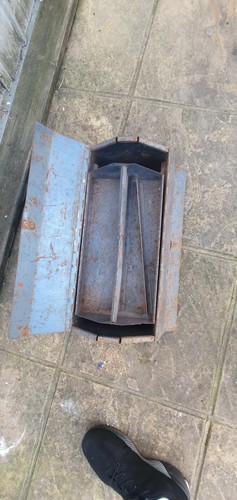 Vintage toolbox chest - ,