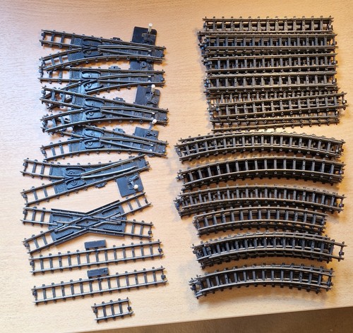 Triang series track - track, and