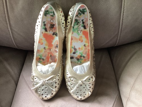 Vionic size shoes - size,