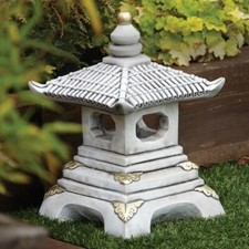 Japanese pagoda temple statue Concrete pagoda lantern Stone garden ornaments