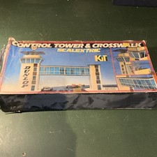 Scalextric dunlop  Control Tower & Crosswalk C234