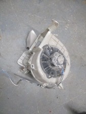 Toyota Hilux Heater blower motor + box   1999 - 2005 mk3 mk4