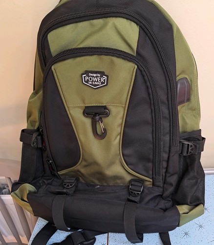 Power eavas laptop - in, 18"