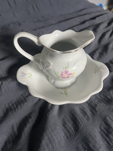 Jug and bowl set - jug,