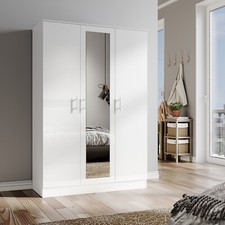 Bedroom 3 Doors Mirrored