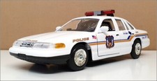 Motormax 1/24 Scale 76102B - Ford Crown Victoria Police - Cape May