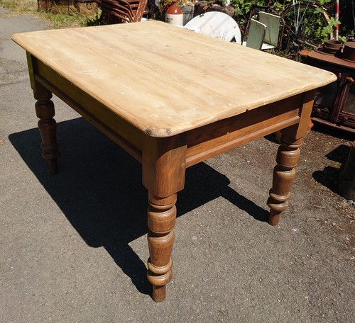Antique scrub top table - scrub,