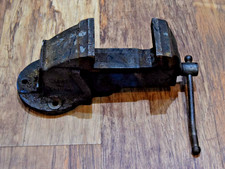 Record No. 1  Number 1 Vintage Mechanics Engineers Bench Vice Made in England