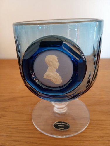 Vintage wedgwood glass cameo - glass,
