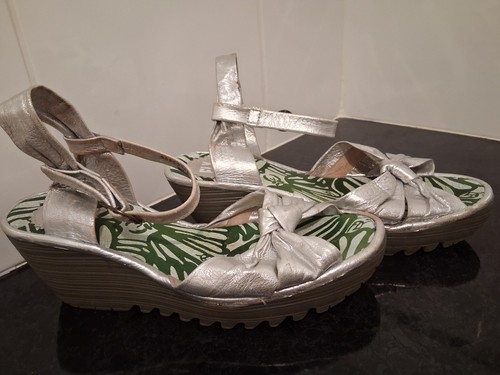 Ladies fly london wedge - london,