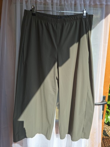 Oska khaki green pull - khaki,
