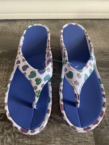 Paw print hearts - &,