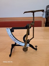 Vintage Letter Scale Single
