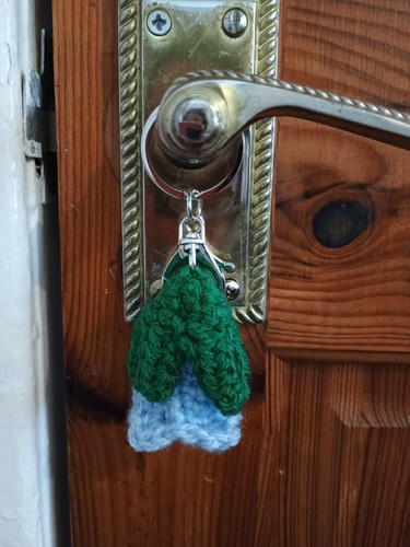 Bell flower crochet keyring - flower,