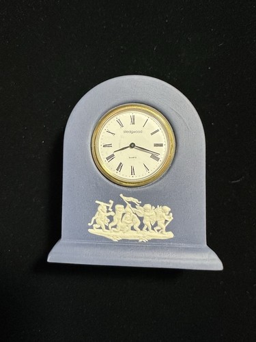 Wedgwood portland blue signed - wedgwood,