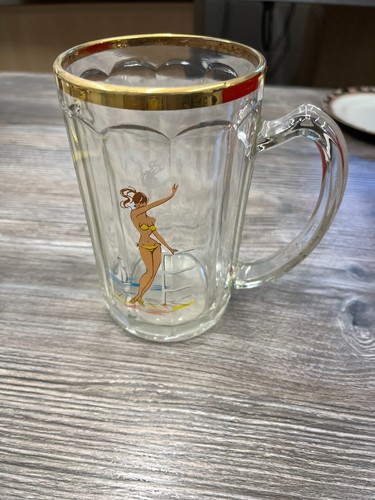 Vintage pin girl beer - vintage,