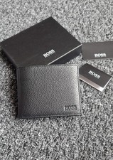 Hugo Boss Bi-fold Men’s Black Traveller Style Leather Wallet & Coin Holder Gift