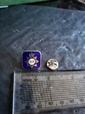 M O D Small Pin Badge/ Tie Tac