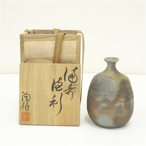 Bizen ware tokkuri sake bottle - bizen,