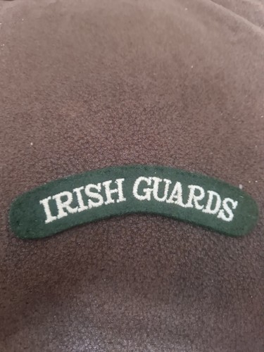 Irish guards cloth shoulder - guards,