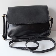 ✅Gigi Hand Crafted Soft Genuine Leather Women's Cross Body Bag Black 23/18/6 Cm