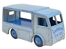 Dinky Toys 30V Express Dairy
