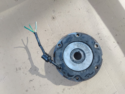 Triumph t120 tr6 - =, alternator