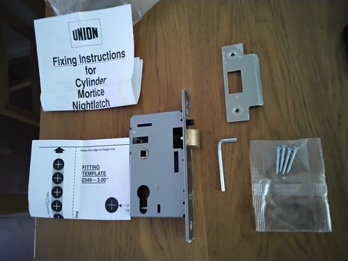 Union - latchbolts, )union