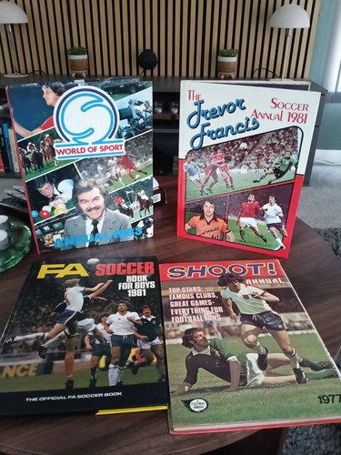 Vintage football annuals 1977 - football,
