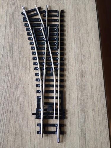 Hornby r8072 left hand point - left,