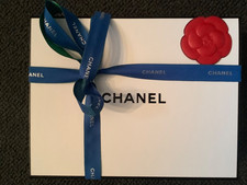 Chanel Black & White Gift Box 21x17x6cm Blue & Red Trimmings & Tissue Paper 🛍️