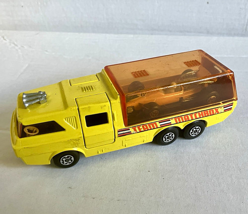 Matchbox superkings racing - matchbox, k-7