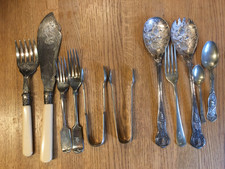 Silver and silver plated cutlery, old (antique?), collection of pieces