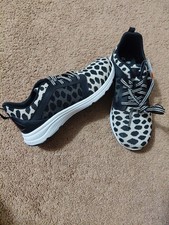 Avia Deluxe Memory Foam Athletic Shoes Women's Size 7.5 NWT