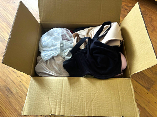 Job lot bundle 25 bras - bundle, of